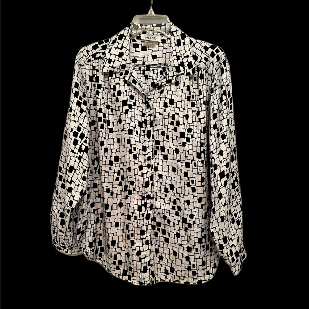 Women’sblack&white blouse